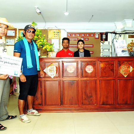 First Hotel Battambang Luaran gambar