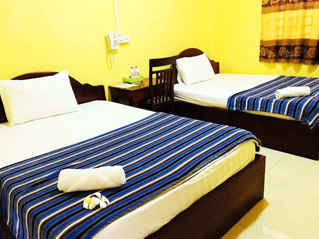 First Hotel Battambang Luaran gambar